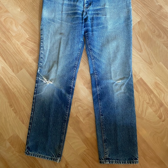 Vintage 1980’s Lee Jeans Medium Wash - The Steve Collection 2 of 8 - Picture 2 of 8